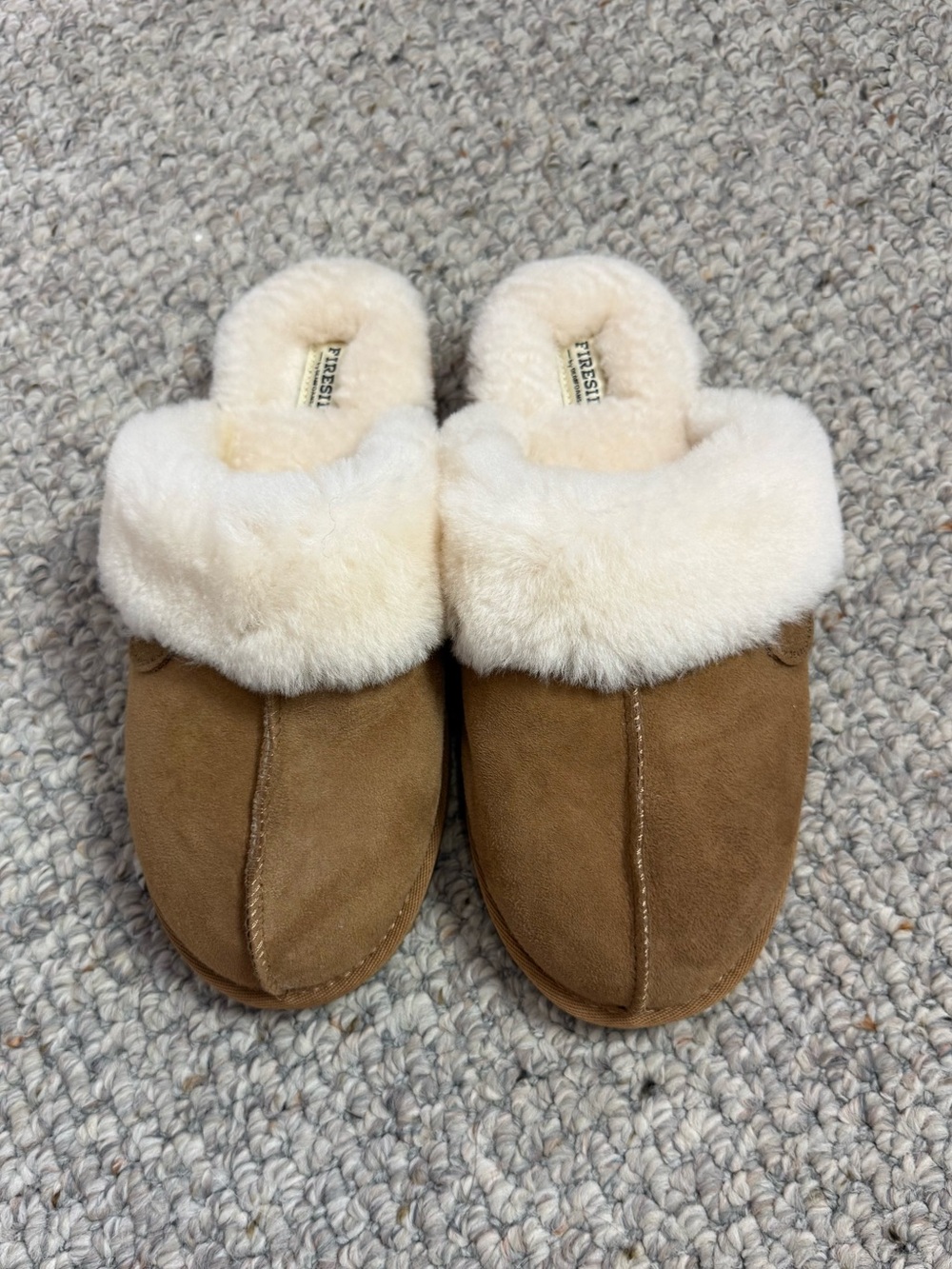 Dearfoam Fireside Tan Suede Fleece Lined Slippers